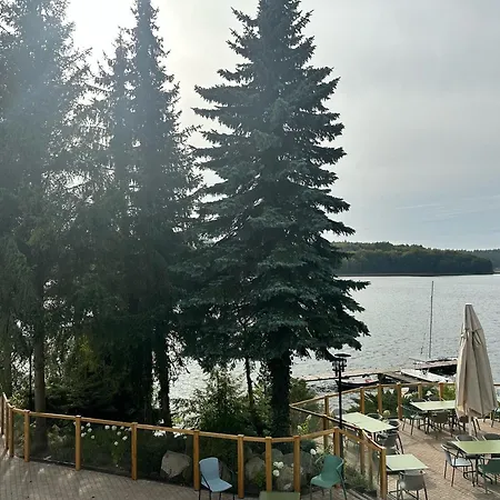 Tawerna Kaszubska 山林小屋 奥斯特基采