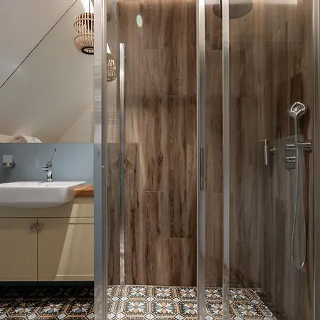 Tawerna Kaszubska 奥斯特基采