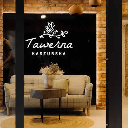 אכסניה Tawerna Kaszubska אוסטשיצ'ה